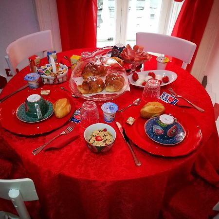 B&B Resta Cu Mme Neapol Zewnętrze zdjęcie