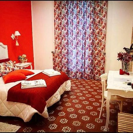 B&B Resta Cu Mme Neapol Zewnętrze zdjęcie
