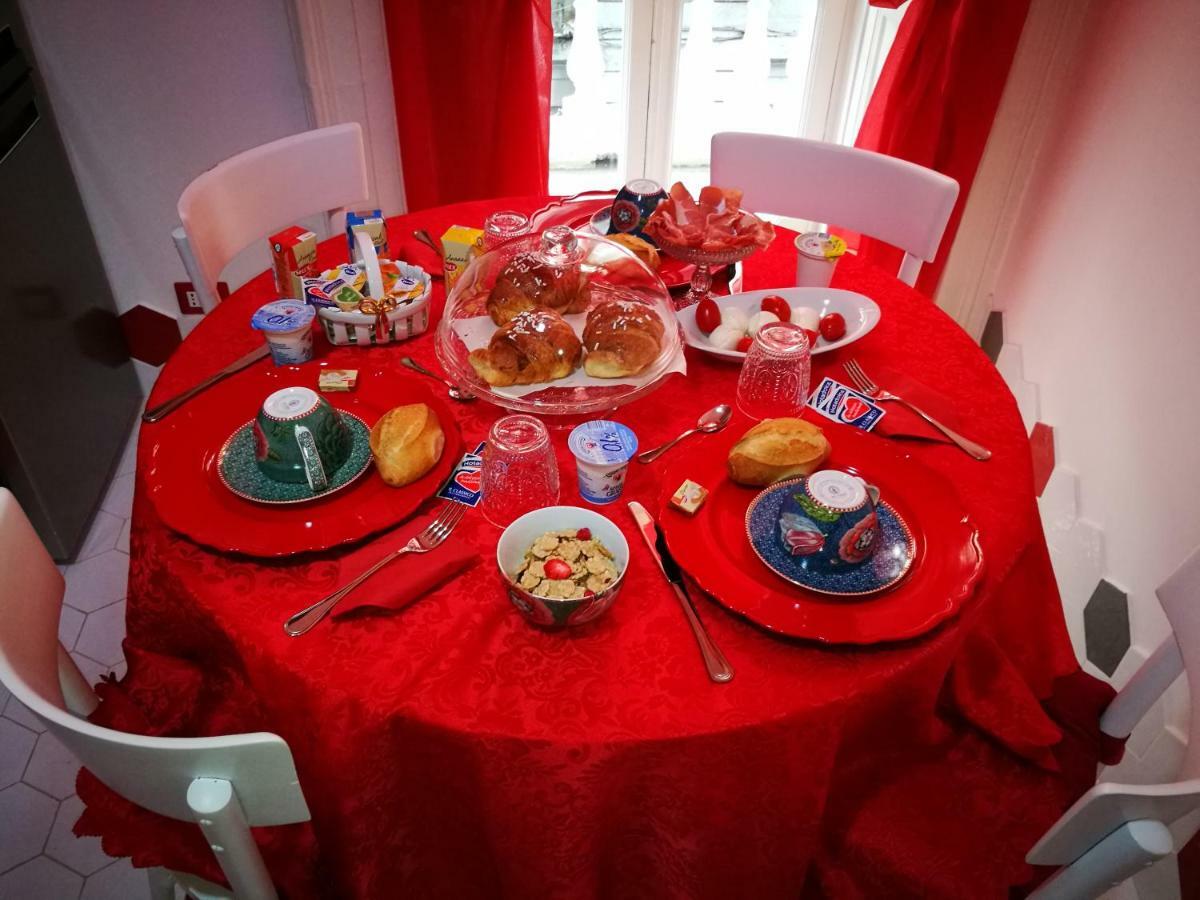 B&B Resta Cu Mme Neapol Zewnętrze zdjęcie