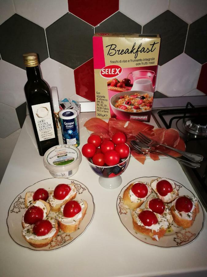 B&B Resta Cu Mme Neapol Zewnętrze zdjęcie