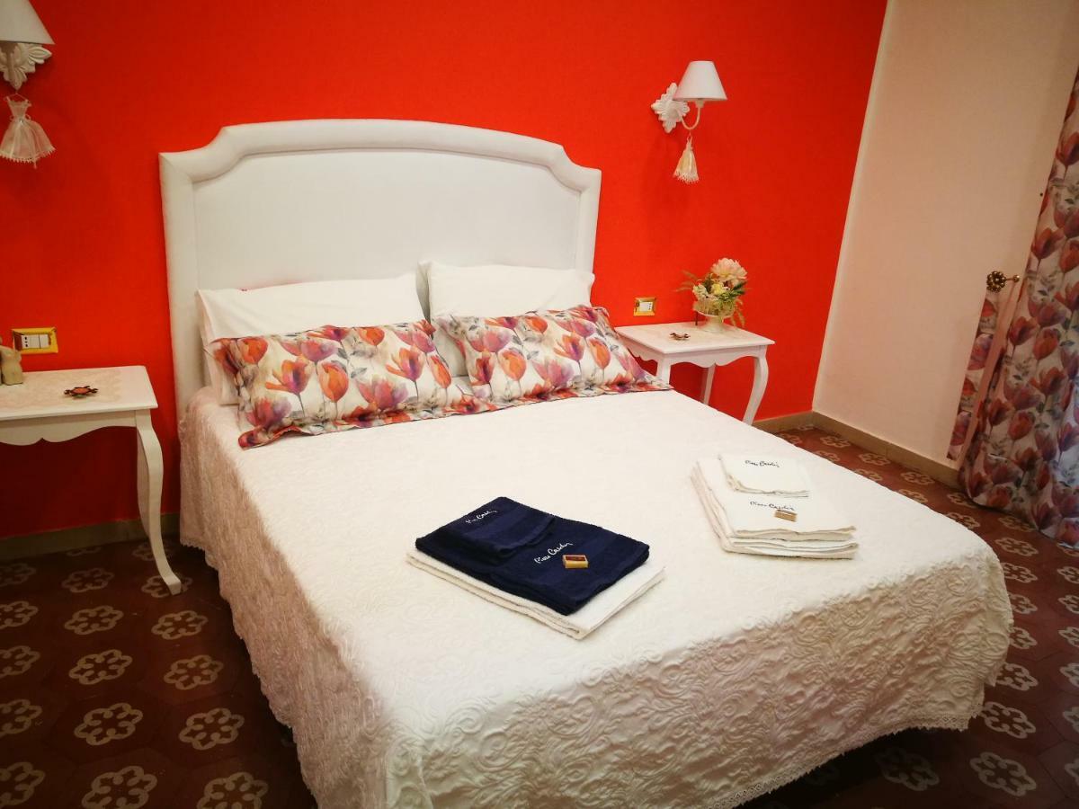 B&B Resta Cu Mme Neapol Zewnętrze zdjęcie