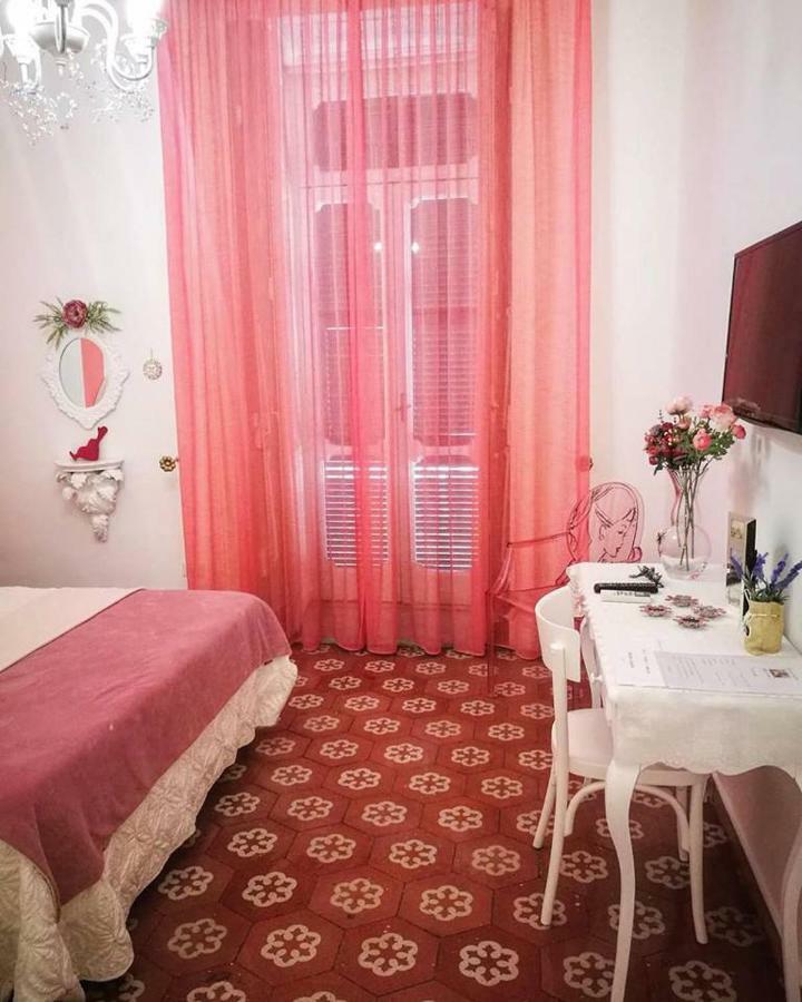 B&B Resta Cu Mme Neapol Zewnętrze zdjęcie