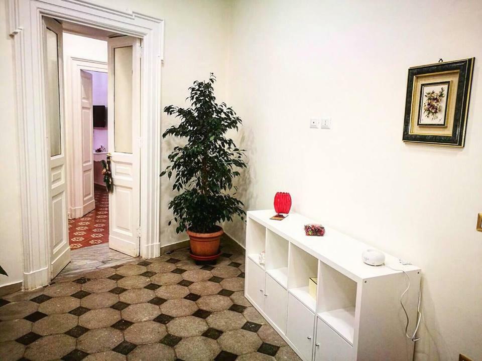 B&B Resta Cu Mme Neapol Zewnętrze zdjęcie